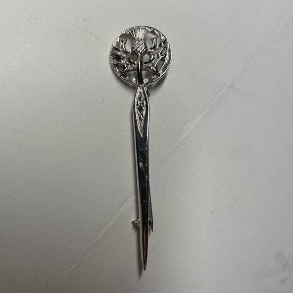 Silver pin - Picture 1 of 2